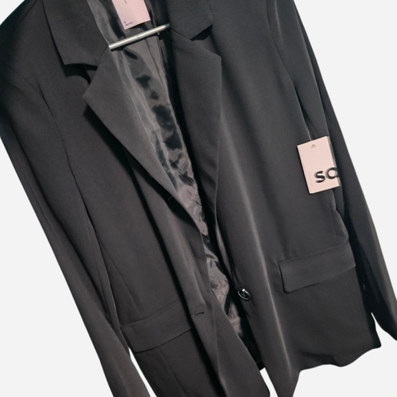 SO Jackets & Blazers - SO Classic Black Blazer
